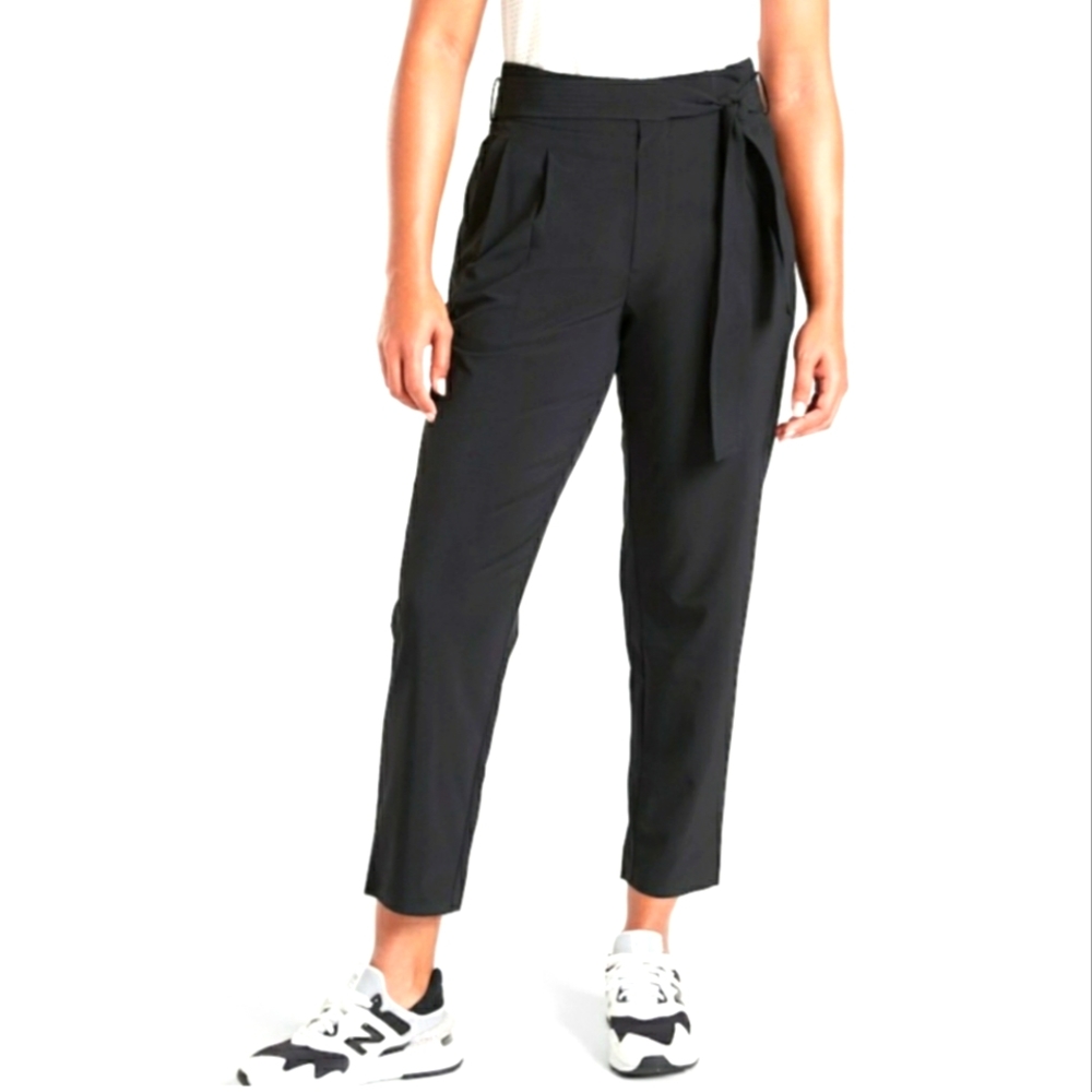 Athleta Skyline Pant ll Black Activewear Lightweight Belted Ankle length